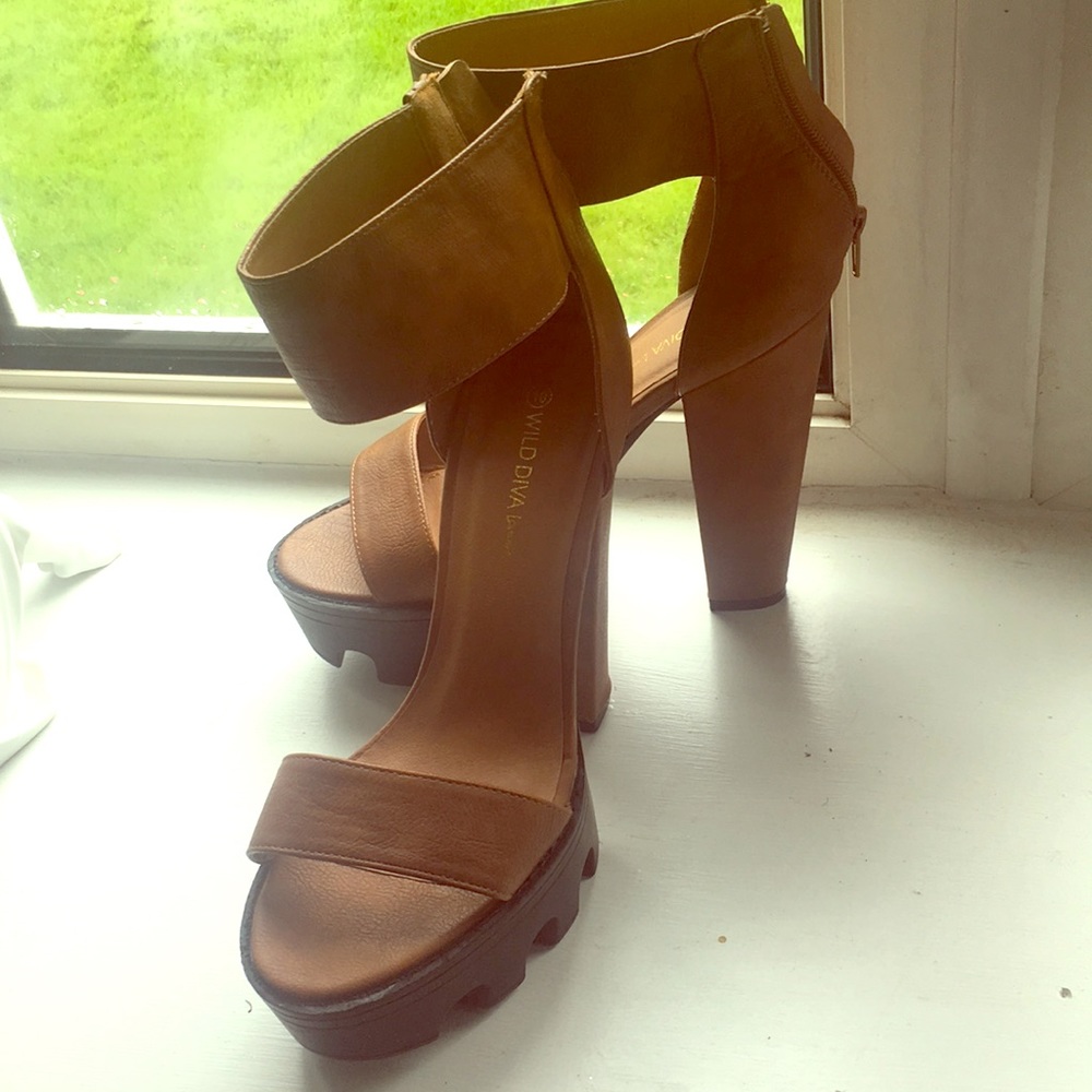 Never worn pumps!